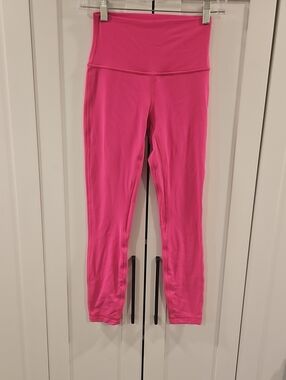 Lululemon Align High-RIse  Pink Leggings Size 4. Excellent Condition 24" Inseam.